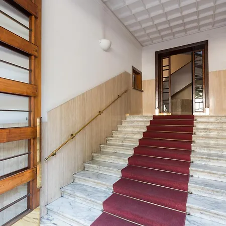 Bibi's Vatican House Apartmán *